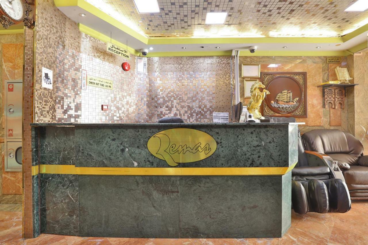 Oyo 261 Remas Hotel Apartment Дубай Екстериор снимка