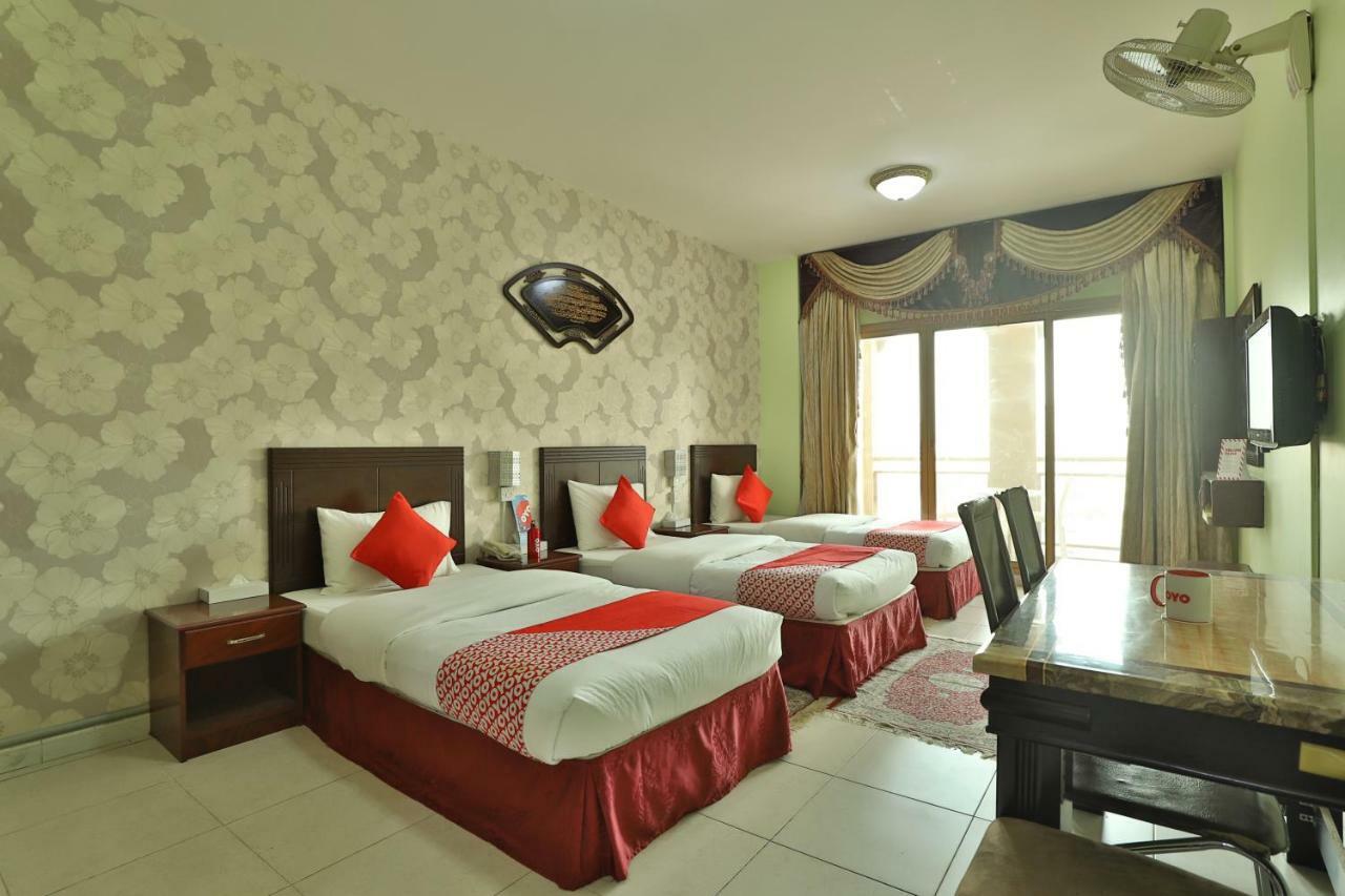 Oyo 261 Remas Hotel Apartment Дубай Екстериор снимка