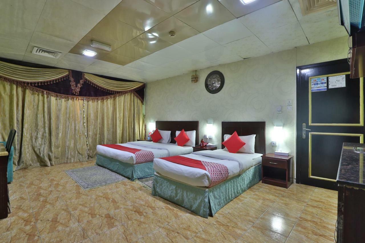 Oyo 261 Remas Hotel Apartment Дубай Екстериор снимка