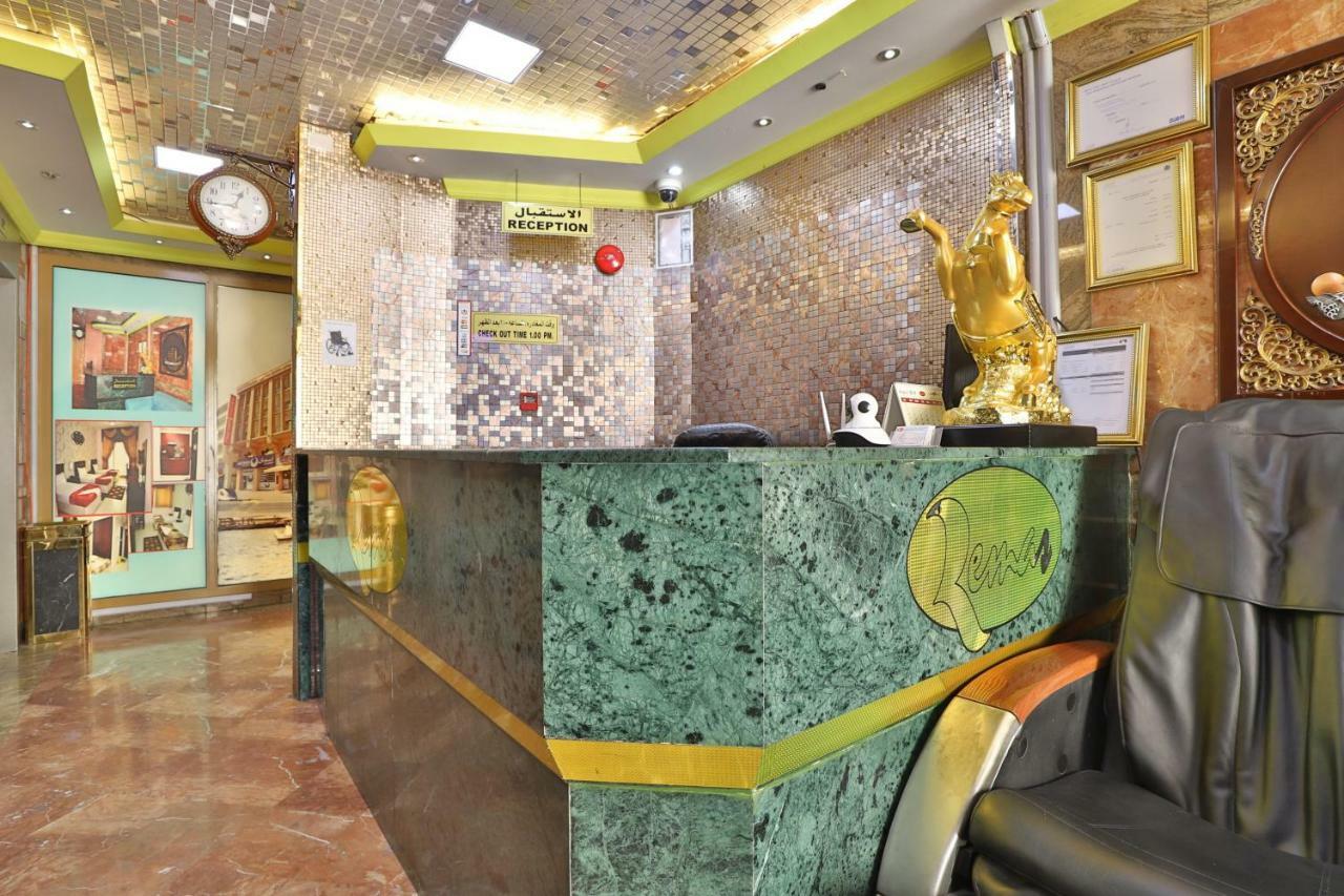 Oyo 261 Remas Hotel Apartment Дубай Екстериор снимка