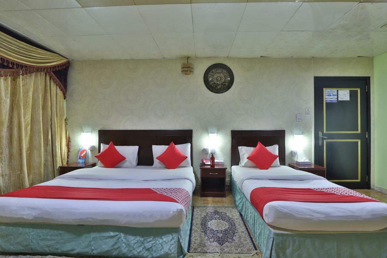 Oyo 261 Remas Hotel Apartment Дубай Екстериор снимка