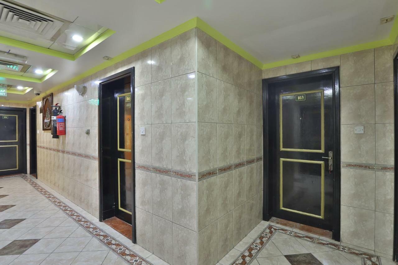 Oyo 261 Remas Hotel Apartment Дубай Екстериор снимка